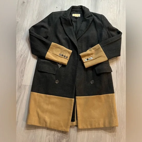 Michael Kors‎ Charcoal Gray Coat - Picture 4 of 5